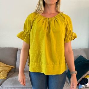 Professional and Unique Top